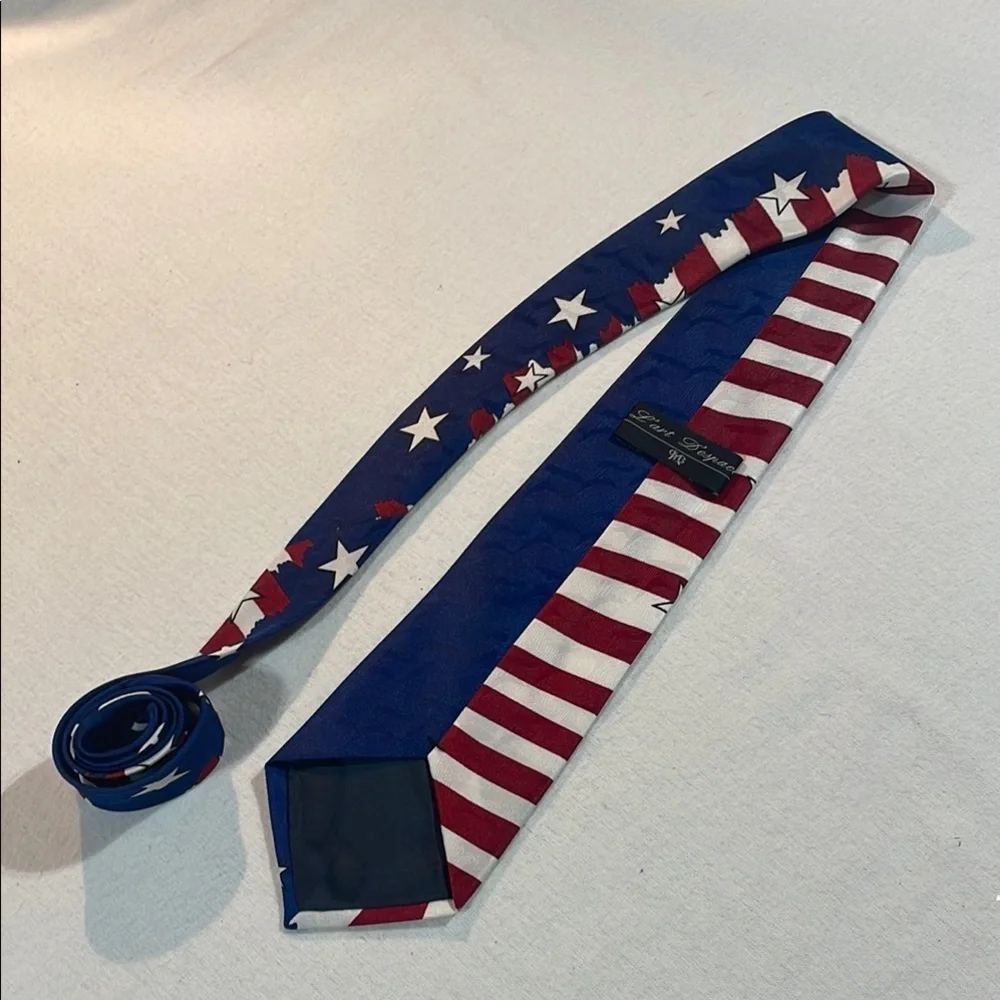 L’Art D’espace Patriotic Silk Tie with Star and Stripe Design Red White Blue